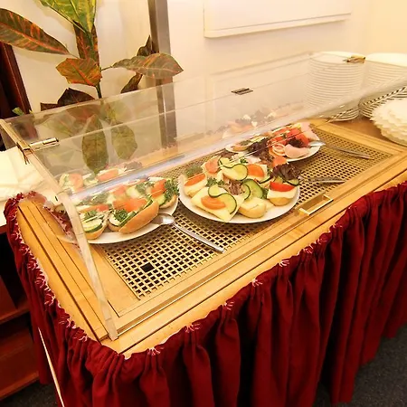 Hotel Marttel 3*